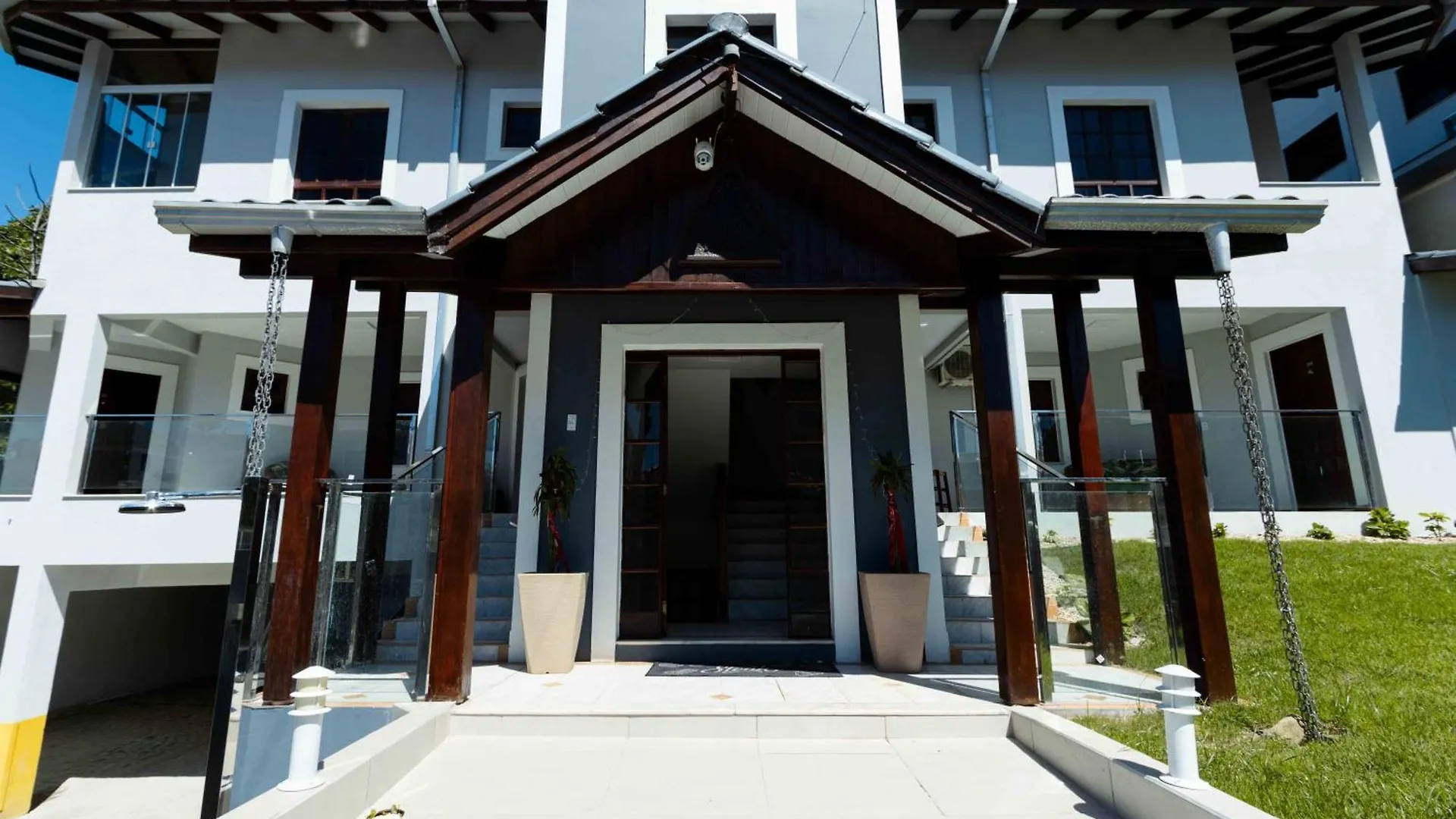 公寓 邦比尼亚斯Residencial Santamaria Departamento 102公寓
